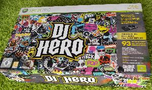 /image.axd?picture=/2010/5/grossejournée/mini/DJ Hero (Xbox 360).jpg