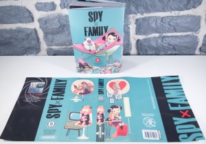 Manga spy x family tome 9 jaquette exclusive leclerc d'occasion