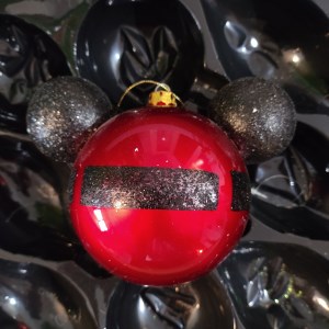 Boule de Noël Mickey Ceinture (02)