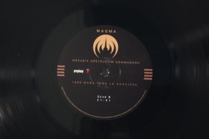 Une Histoire de Mëkanïk (Mëkanïk Dëstruktïẁ Kömmandöh 50 Ans) (26)