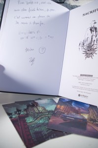 Sacrifices - Le roman dont vous êtes le héros illustré (Dédicace 01)