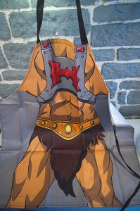 Masters of The Universe Revelation - Tablier et Gant de Cuisine (04)