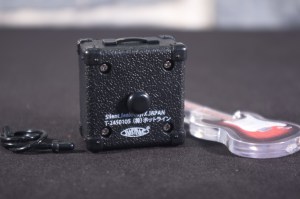 Guitar riff button ギターリフボタン - E.ウッド Silent Jealousy-X JAPAN (05)