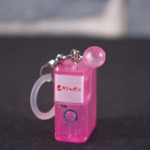 ガシャポン - 9 ピンク (Gashapon - 9 Pink) (01)