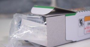 トミカ Mario Kart - ルイージ (Tomica Mario Kart Car Luigi) (06)