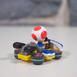 トミカ Mario Kart - キノピオ (Tomica Mario Kart Car Toad) (09)