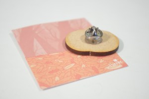 61 Feuilles d'Automne - Pin's (02)