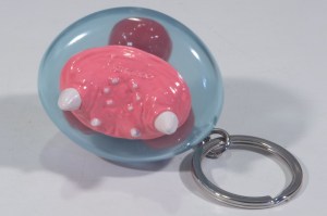 Porte-clés « bébé métroïde » (06)