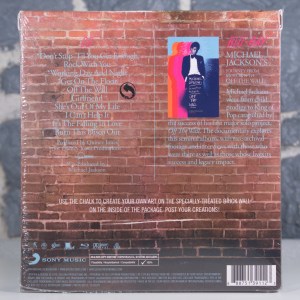 Off The Wall (Deluxe Legacy) (02)