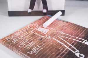 Off The Wall (Deluxe Legacy) (07)